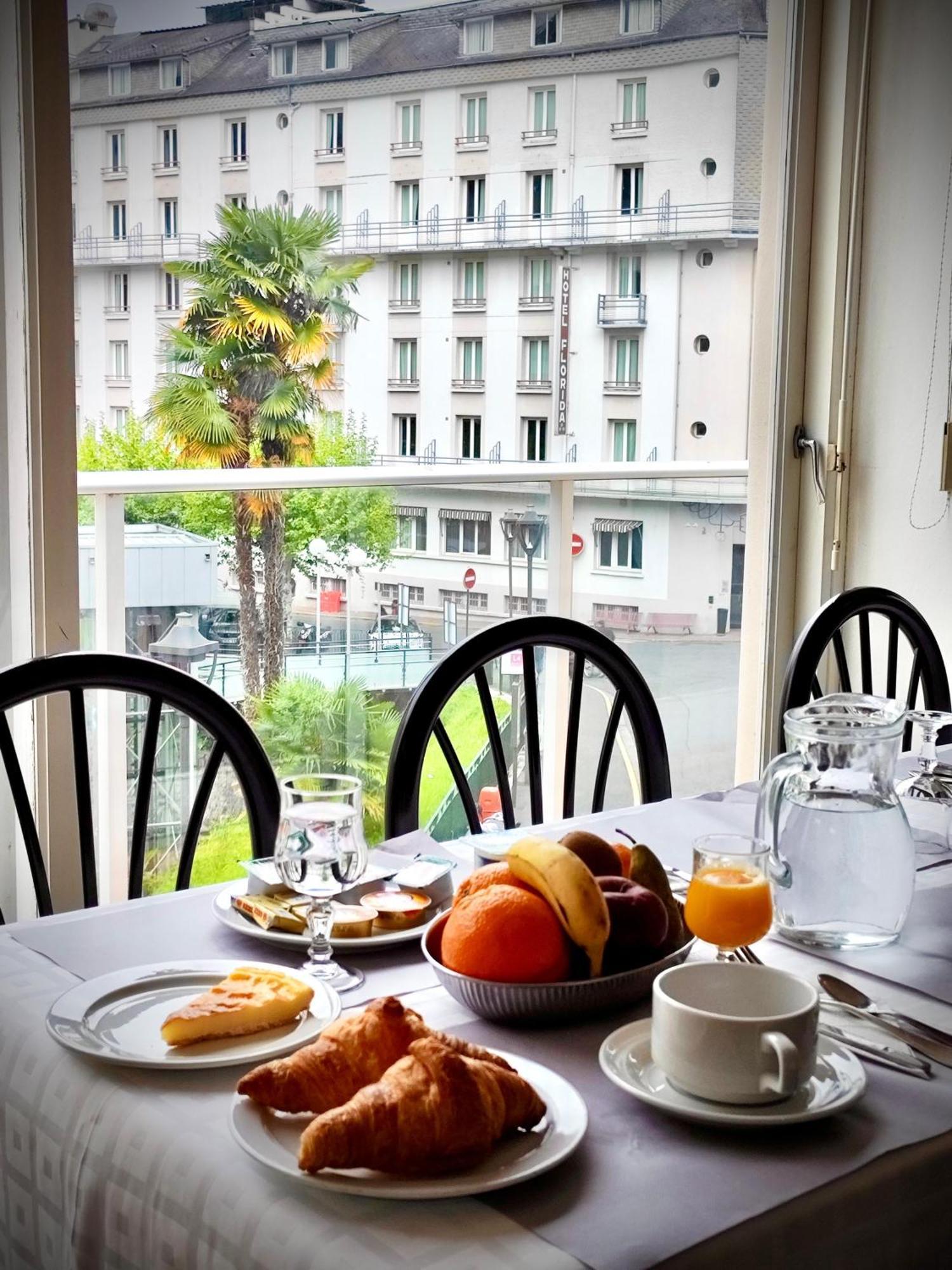 Hotel De Lisieux Lourdes Ngoại thất bức ảnh